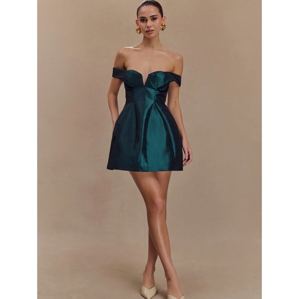 MESHKI Diana Deep Emerald Off Shoulder Structured Mini Cocktail Dress Size M